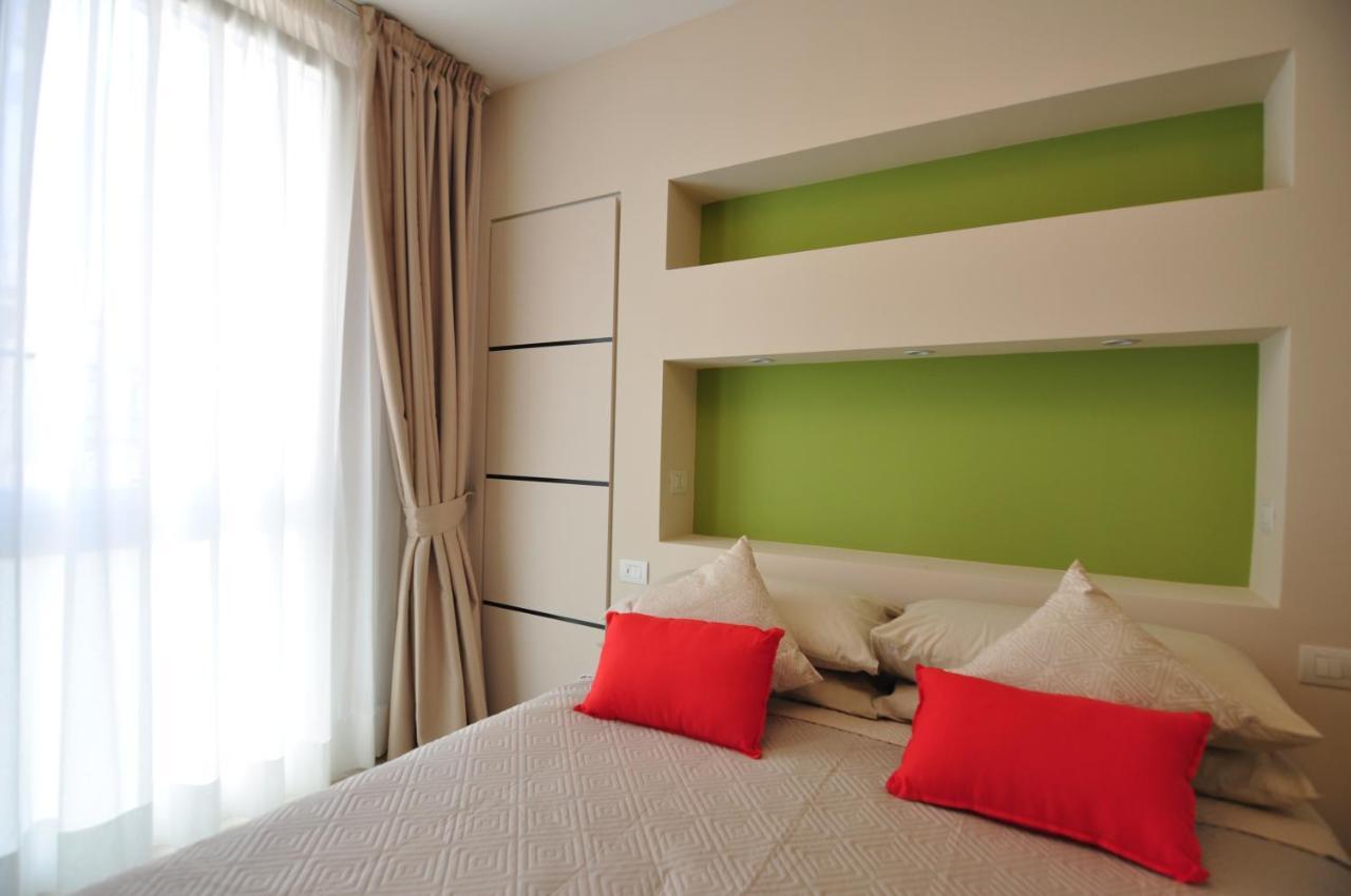 Delco Naples Bed & Breakfast Bagian luar foto