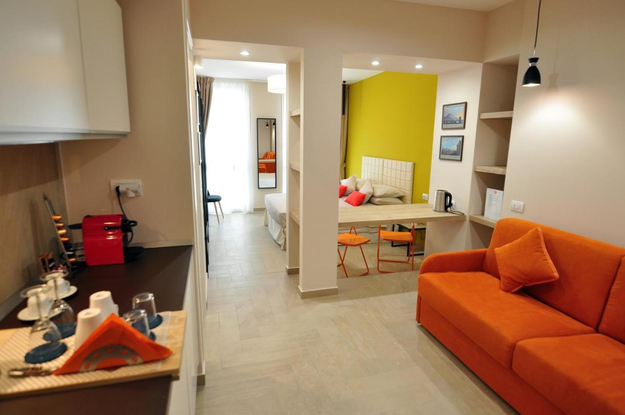 Delco Naples Bed & Breakfast Bagian luar foto