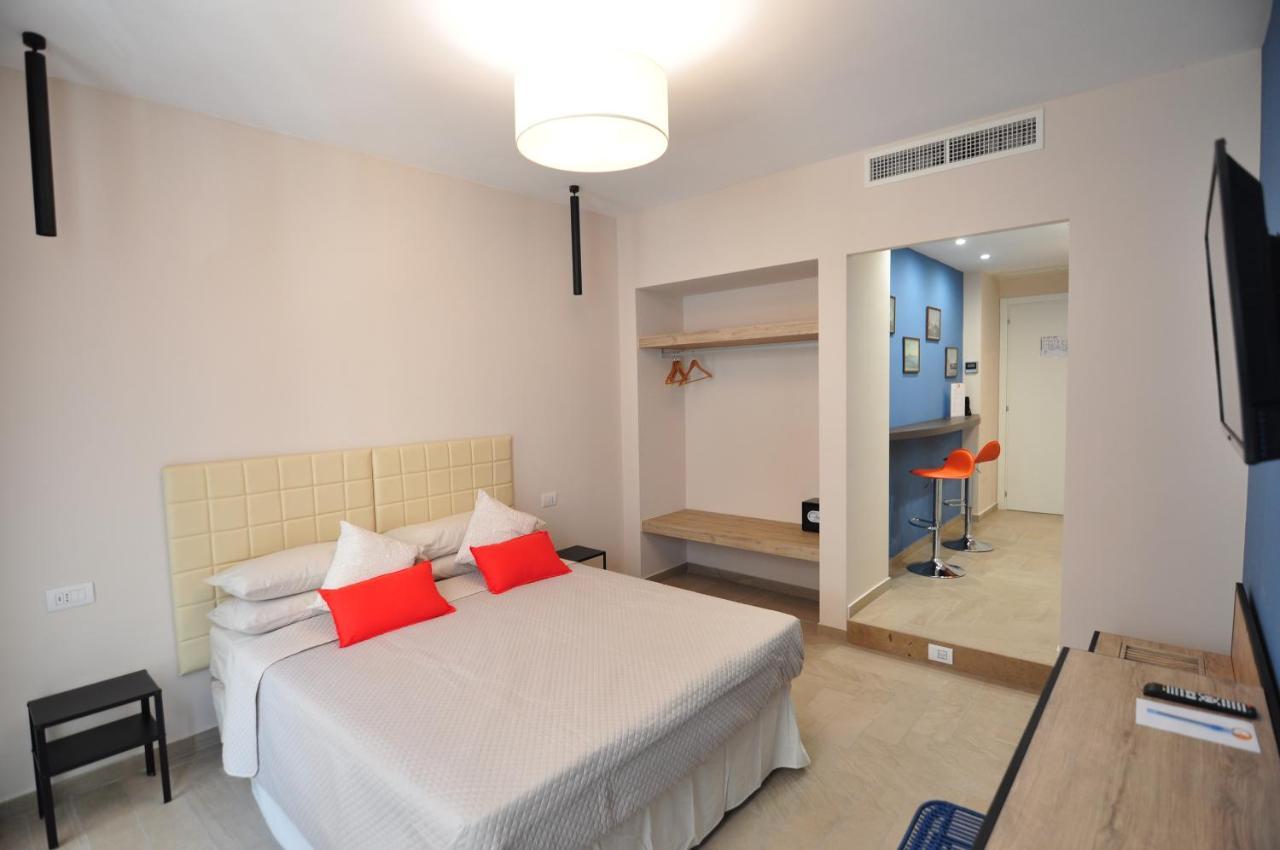 Delco Naples Bed & Breakfast Bagian luar foto