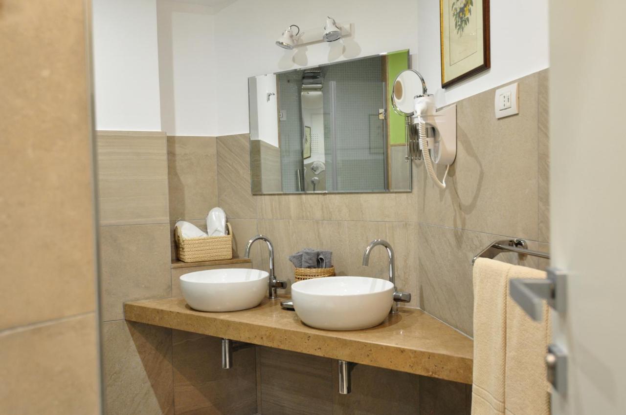 Delco Naples Bed & Breakfast Bagian luar foto